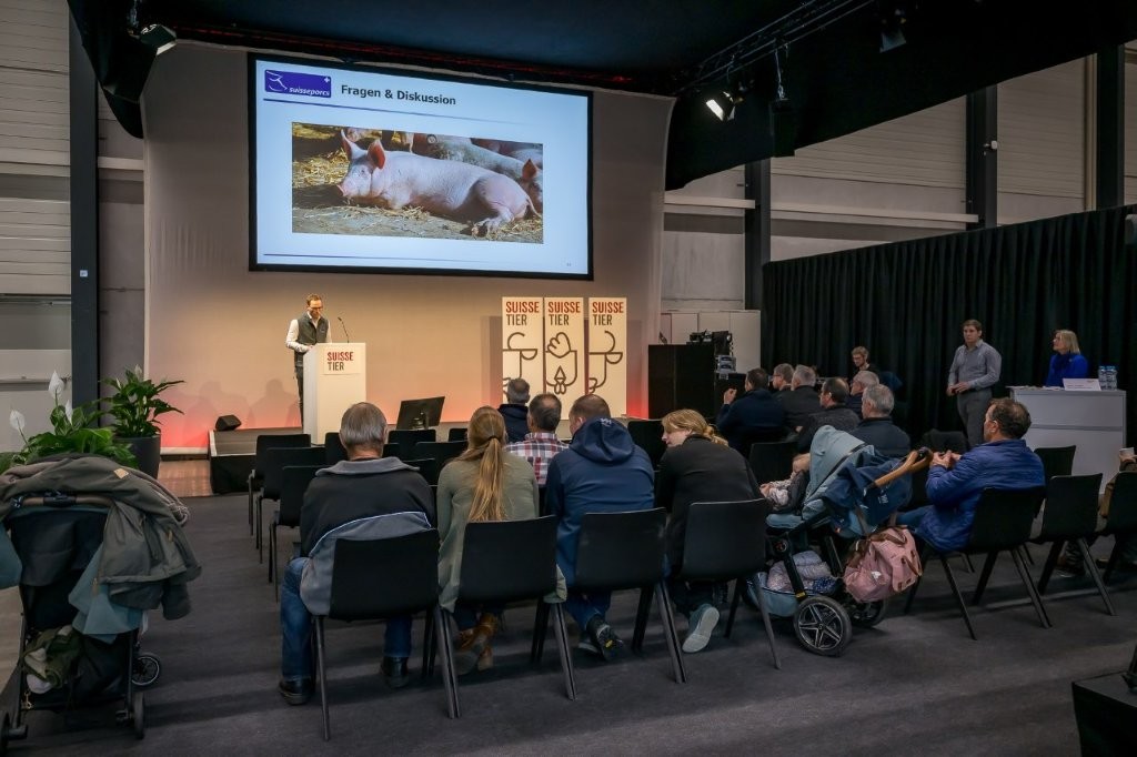 Rund 30 Referate aus den Bereichen Rind, Milch, Schwein, Geflügel und Kleinwiederkäuer waren an der Fachmesse zu hören.