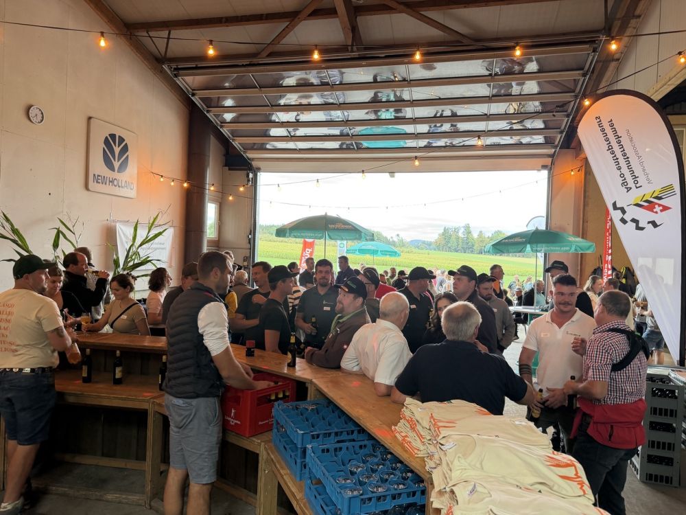 Rendez-vous au bar KWS : l’apéritif est l’occasion d’avoir les premiers échanges.