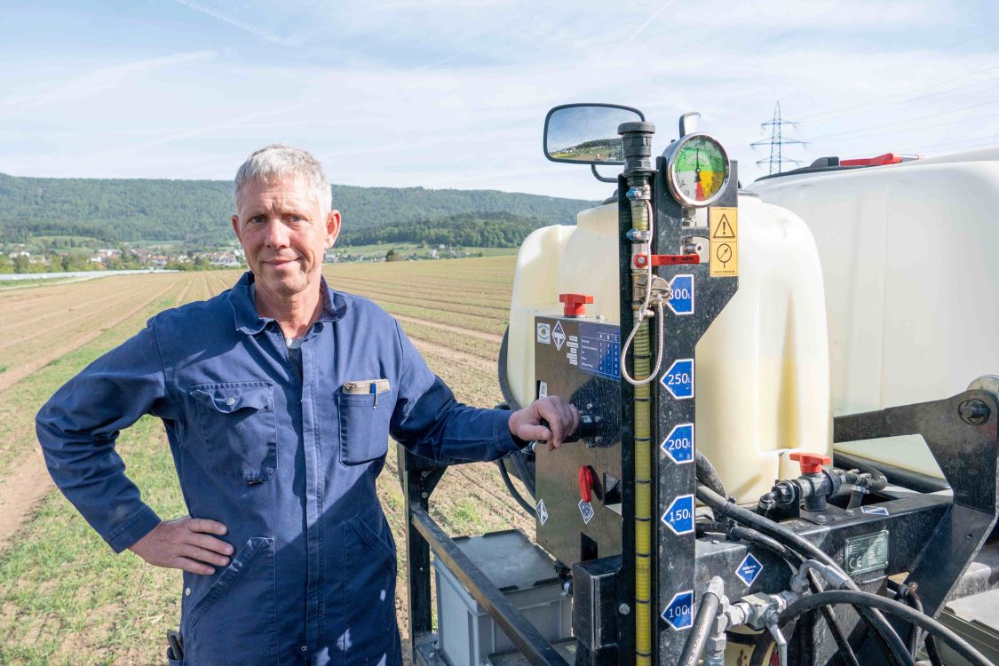 Urs Amacher avec la ARA d'Ecorobotix