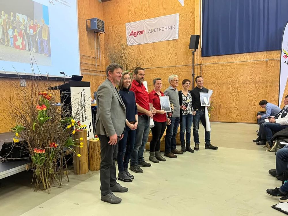 Les gagnants du prix de l'image ont été récompensés pour leur succès lors de l'assemblée générale. Image : kim
